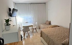 Nuevo y minimalista departamento Guemes